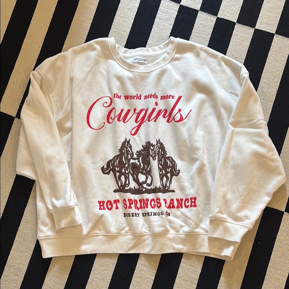 SOLD // Cowgirls Sweatshirt - Picture 1 of 1